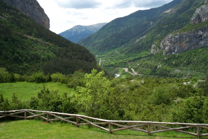 Vista de los Pirineos. Esta imagen tiene Licencia CC en el Flickr de Carlos Buetas