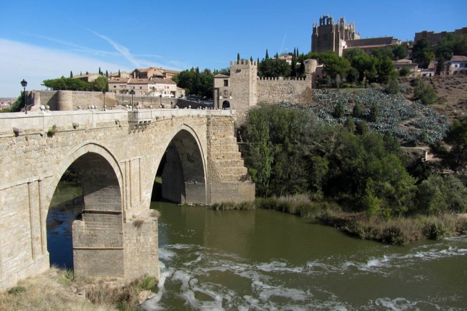 Puente de San Martín, Toledo. Esta imagen tiene Licencia CC en el Flickr de Jocelyn Kinghorn