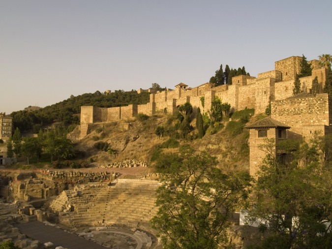 Alcazaba y Teatro Romano.  Esta imagen tiene Licencia CC en el Flickr de Fernando Vivar