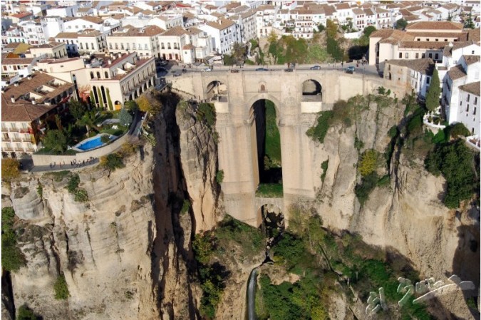 Vista aérea de Ronda. Imagen de Bungalows el Sur