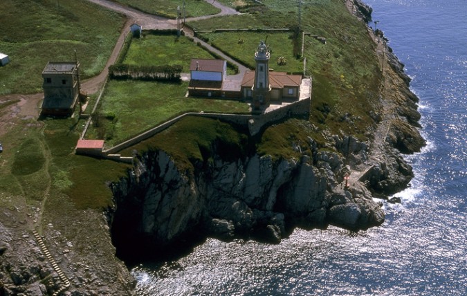 Faro de Nieva. Imagen de Turismo de Asturias