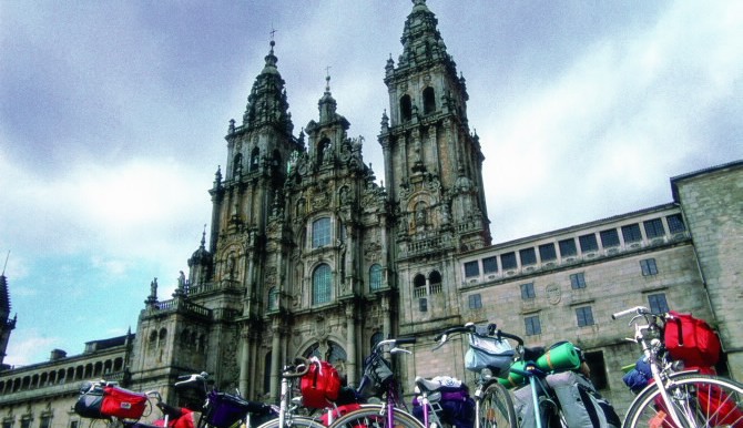 Discover Santiago de Compostela from a wooden cabin!