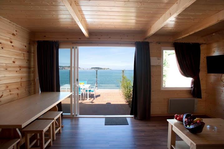 Bungalows Bayona Playa, ¡tu nuevo destino para unas vacaciones en familia!