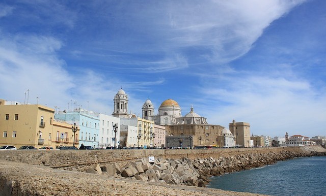 ¡Ven a descubrir los encantos de Cádiz!