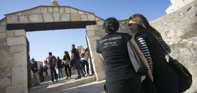 Extras preparandose pour enregistrer sur Peñíscola. Image du journal El Pais