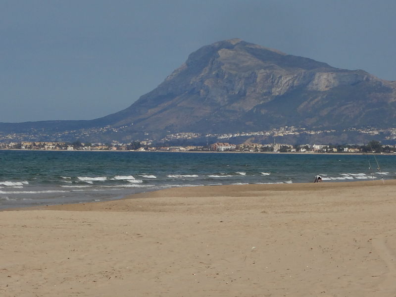 Beach holidays in Gandia: family and kids welcome !
