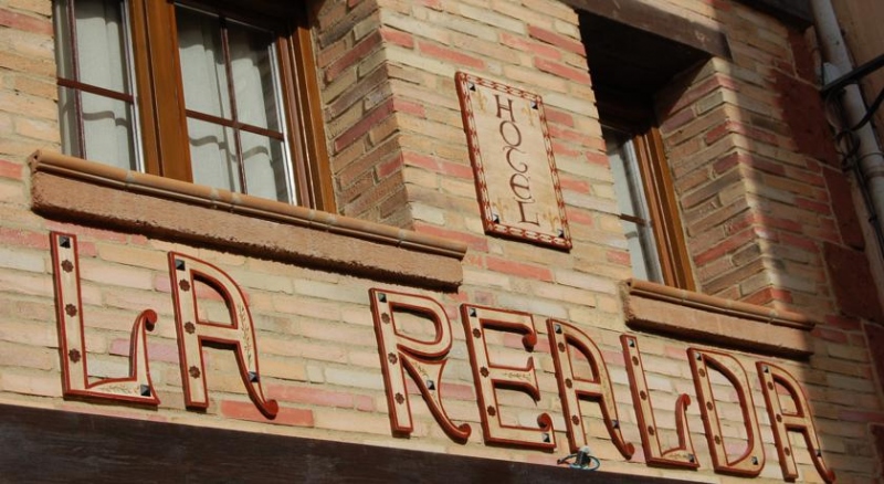 ¿Quieres pasar unas vacaciones únicas en Teruel? ¡Ven a Hotel La Realda!