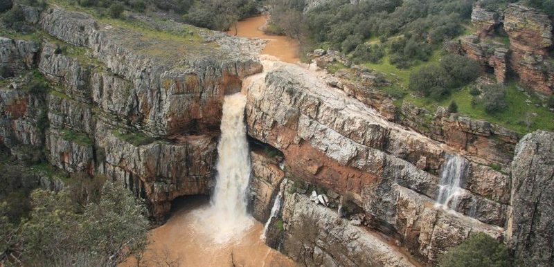 Cascada de Cimbarra BungalowsClub