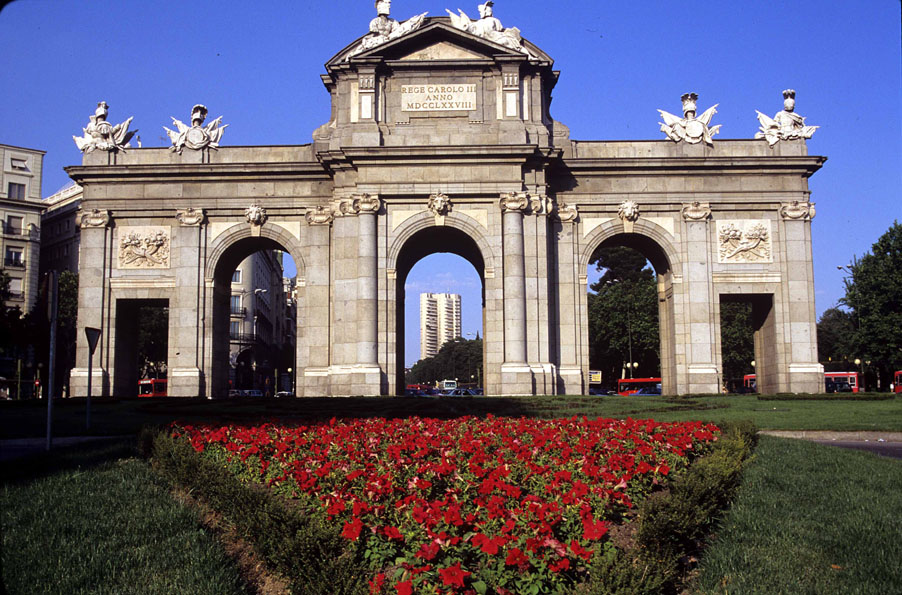 Visita Madrid, la ciudad que nunca duerme