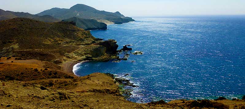 ¡Preciosos acantilados del Parque Natural de Cabo de Gata!