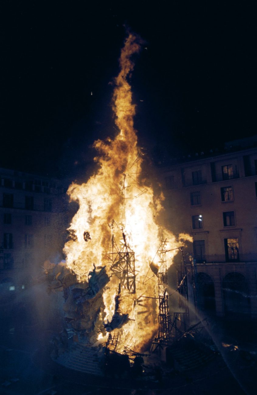 Vive la Noche de San Juan en la Comunidad Valenciana