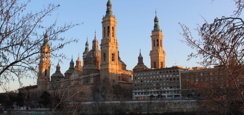 basílica pilar zaragoza aragon ebro turismo semana santa