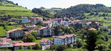 pueblo pais vasco naturaleza campo