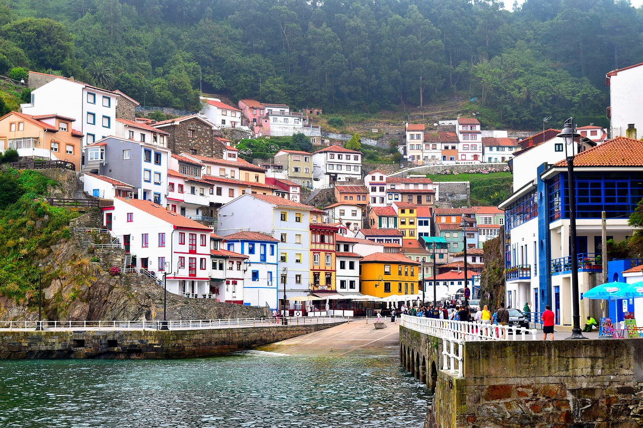 cudillero-asturias-naturaleza-playa-costa